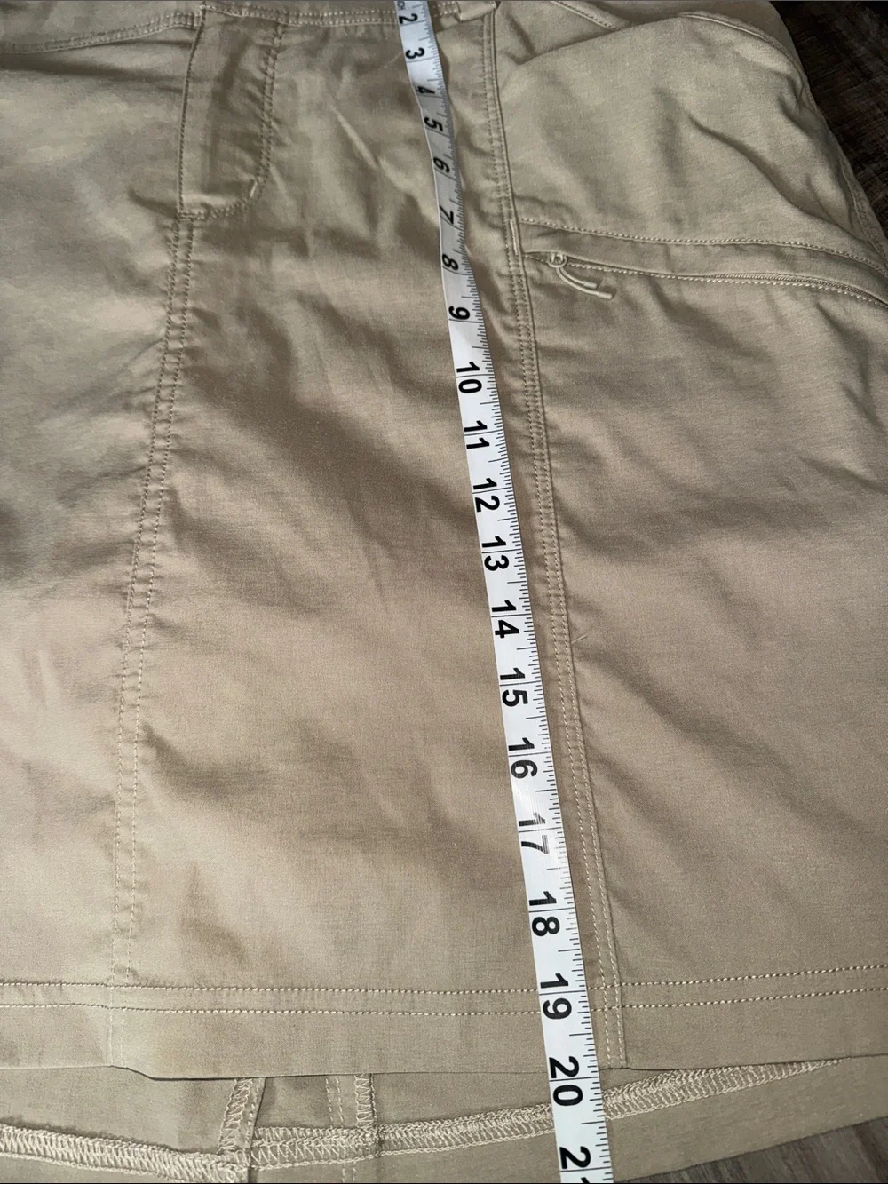 Duluth Trading Co. 16 skirt skort womens casual travel tan khaki Athleisure